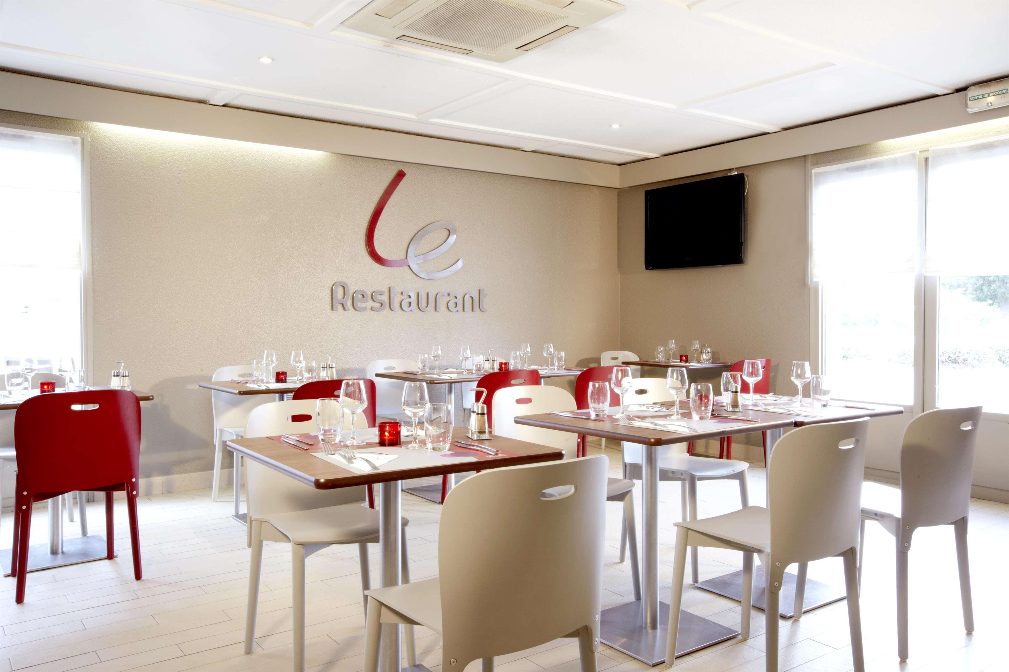 Campanile Nature - Dreux Restoran foto